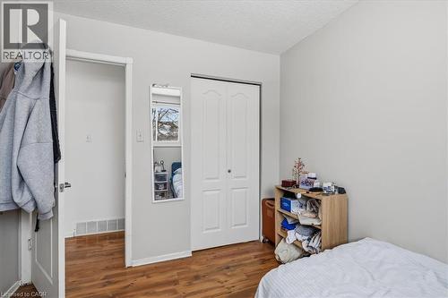400 Midwood Crescent, Waterloo, ON - Indoor Photo Showing Bedroom
