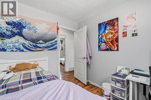 400 Midwood Crescent, Waterloo, ON - Indoor Photo Showing Bedroom