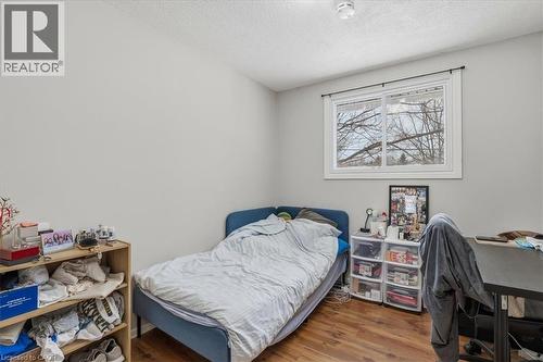 400 Midwood Crescent, Waterloo, ON - Indoor Photo Showing Bedroom