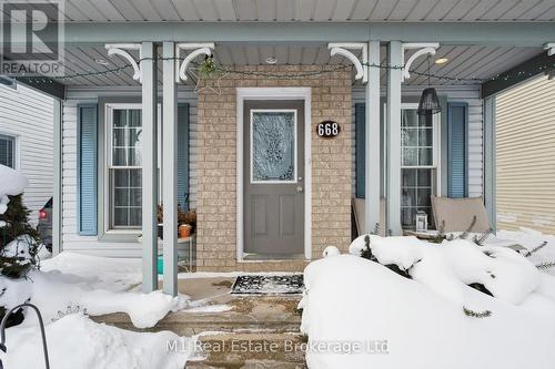 668 Jacob Lane, Waterloo, ON - Outdoor