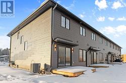 8' x 10' Rear Deck Included - 