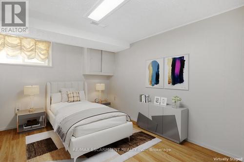 14 Niagara Street, Hamilton, ON - Indoor Photo Showing Bedroom