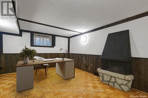 14 Niagara Street, Hamilton, ON - Indoor Photo Showing Other Room