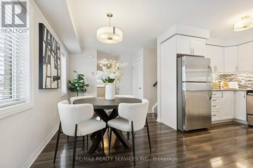 181 South Creek Drive, Kitchener, ON - Indoor