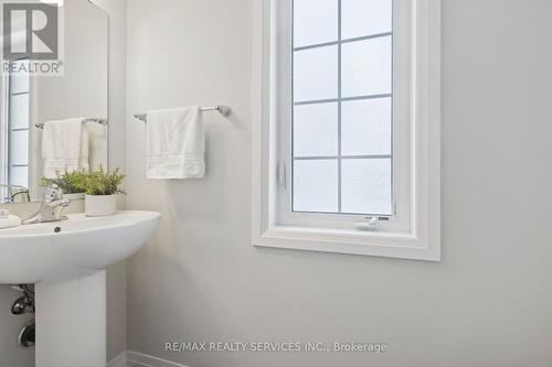 181 South Creek Drive, Kitchener, ON - Indoor Photo Showing Bathroom