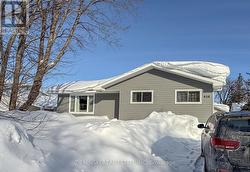 618 REYNOLDS STREET E  Iroquois Falls, ON P0K 1E0