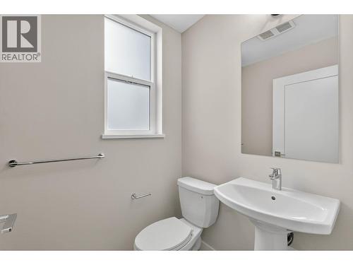 4025 Gellatly Road S Unit# 190, West Kelowna, BC - Indoor Photo Showing Bathroom