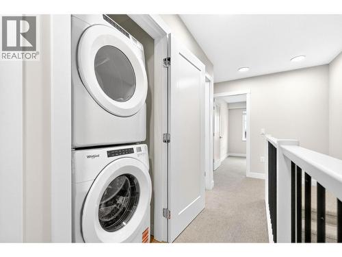 4025 Gellatly Road S Unit# 190, West Kelowna, BC - Indoor Photo Showing Laundry Room