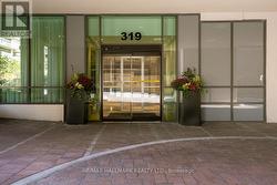 PH10 - 319 MERTON STREET  Toronto, ON M4S 1A5