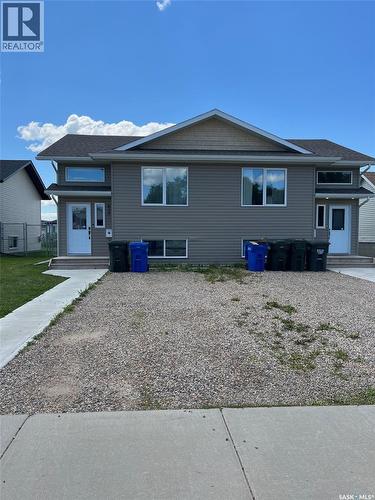 833/835 5th STREET E  Prince Albert, SK S6V 2L6