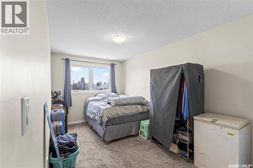 217 515 28Th Street E, Prince Albert, SK - Indoor Photo Showing Bedroom