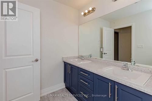 29 Summerbeam Way, Brampton, ON - Indoor Photo Showing Bathroom