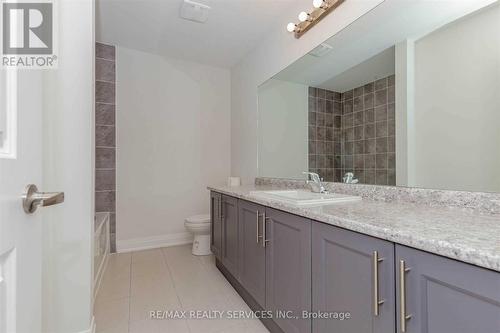 29 Summerbeam Way, Brampton, ON - Indoor Photo Showing Bathroom