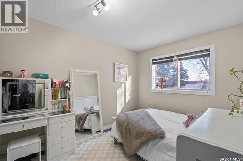 866 Spencer Drive, Prince Albert, SK - Indoor Photo Showing Bedroom