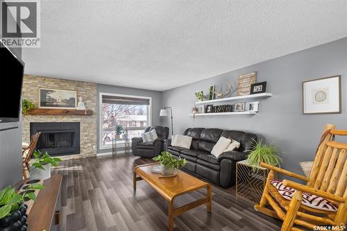 866 Spencer Drive, Prince Albert, SK - Indoor Photo Showing Living Room With Fireplace