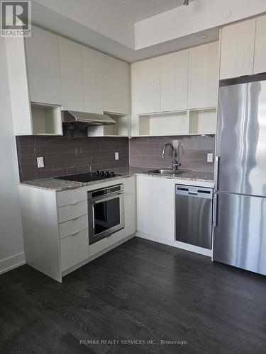 4103 - 7 Mabelle Avenue, Toronto, ON - Indoor Photo Showing Kitchen With Upgraded Kitchen