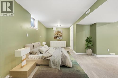 15 Mulock Avenue, Hamilton, ON - Indoor Photo Showing Bedroom