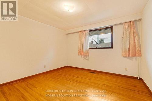 177 Eaglewood Boulevard, Mississauga, ON - Indoor Photo Showing Other Room