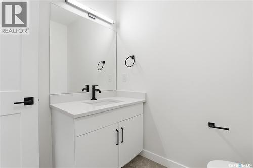 211 Sharma Lane, Saskatoon, SK - Indoor Photo Showing Bathroom