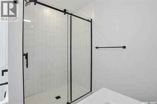 211 Sharma Lane, Saskatoon, SK - Indoor Photo Showing Bathroom