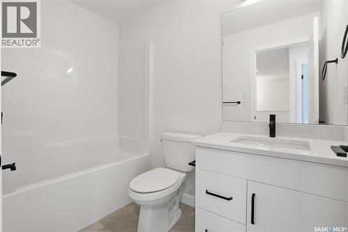 211 Sharma Lane, Saskatoon, SK - Indoor Photo Showing Bathroom
