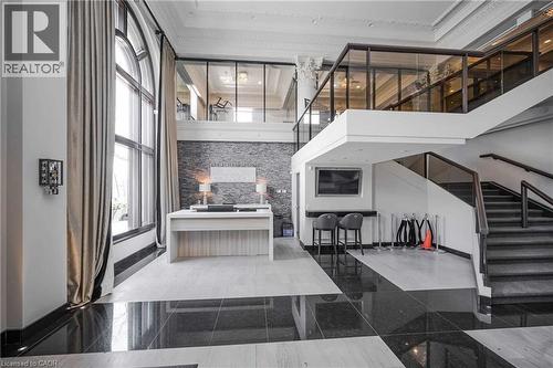 112 King Street E, Hamilton, ON - Indoor Photo Showing Other Room