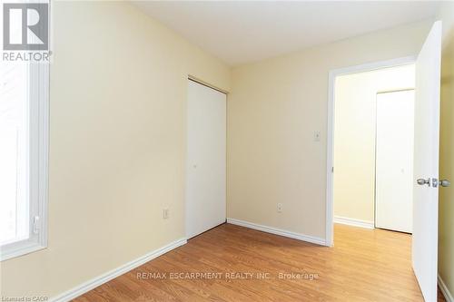 16 Garrow Drive, Hamilton, ON - Indoor Photo Showing Other Room