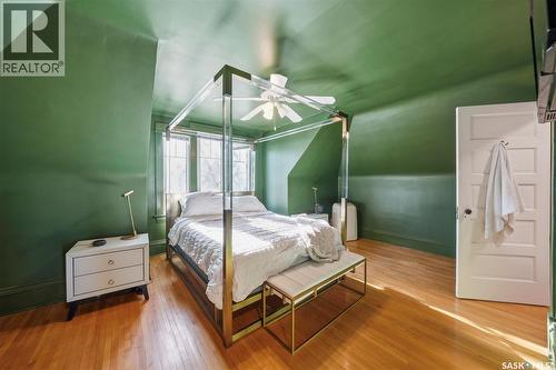 106 8Th Street E, Saskatoon, SK - Indoor Photo Showing Bedroom