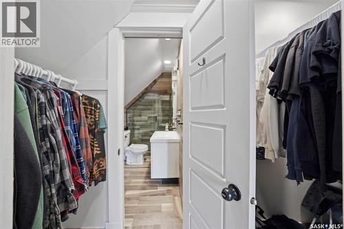 106 8Th Street E, Saskatoon, SK - Indoor With Storage