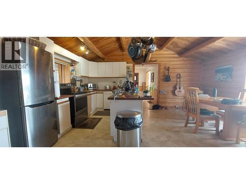 1910 Otter Road, Chilcotin, BC - Indoor Photo Showing Kitchen