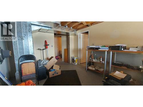 1910 Otter Road, Chilcotin, BC - Indoor