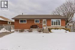 4 CHERRY Avenue  Grimsby, ON L3M 2G9