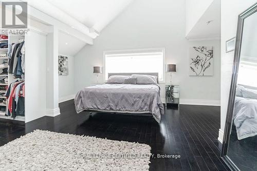 9170 Sideroad 27, Erin, ON - Indoor Photo Showing Bedroom