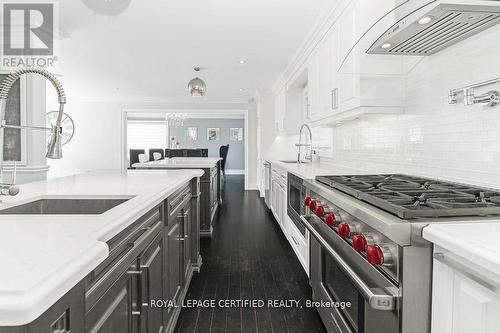 9170 Sideroad 27, Erin, ON - Indoor Photo Showing Kitchen With Upgraded Kitchen