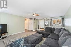 GREAT SIZE FAMILY ROOM - 