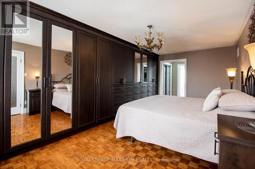 61 Gas Light Crescent, Vaughan, ON - Indoor Photo Showing Bedroom