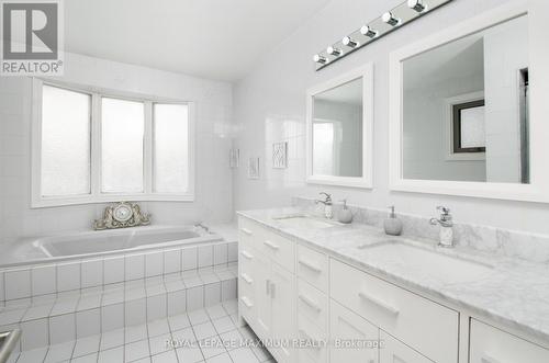 61 Gas Light Crescent, Vaughan, ON - Indoor Photo Showing Bathroom