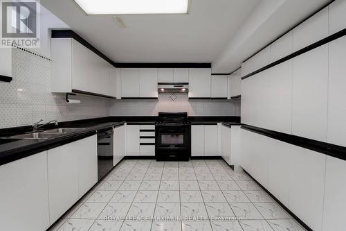 61 Gas Light Crescent, Vaughan, ON - Indoor Photo Showing Kitchen With Double Sink