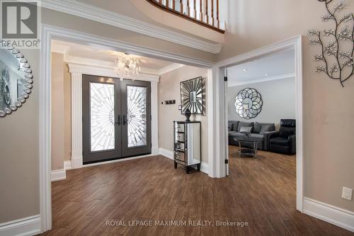 61 Gas Light Crescent, Vaughan, ON - Indoor Photo Showing Other Room