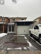 60 PLUM BROOK CRESCENT  Toronto, ON M1S 3Z8