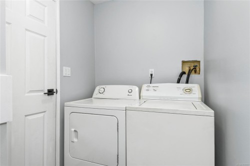 876 Springbok Rd, Campbell River, BC 