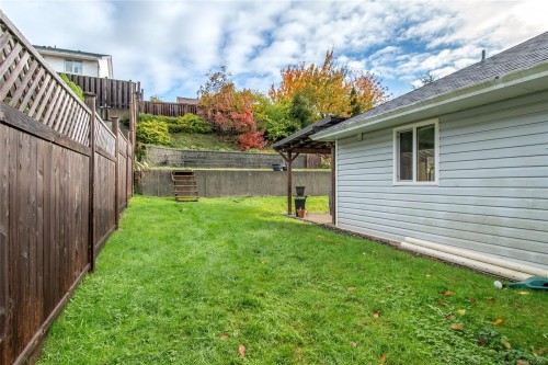 876 Springbok Rd, Campbell River, BC 