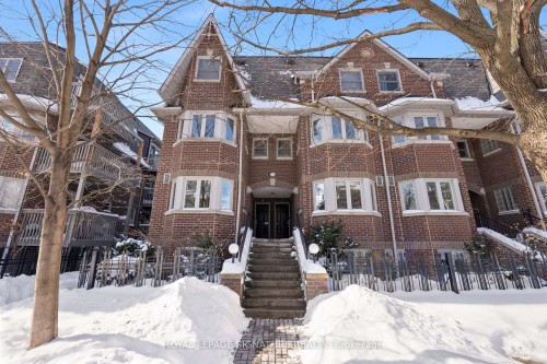 D-32 Massey Street, Toronto, ON - Outdoor With Facade