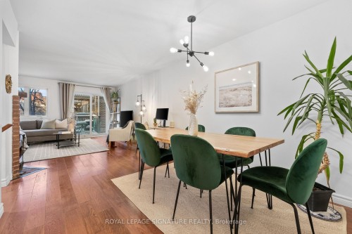 D-32 Massey Street, Toronto, ON - Indoor Photo Showing Dining Room