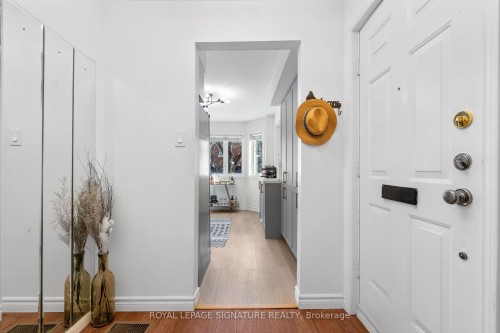 D-32 Massey Street, Toronto, ON - Indoor Photo Showing Other Room