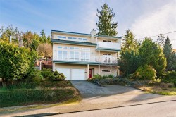 4627 Lost Lake Rd  Nanaimo, BC V9T 5C5