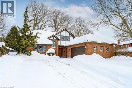 33 WALNUT Drive  Guelph, ON N1E 4B4