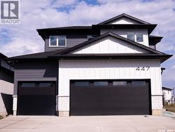 447 Woolf BEND  Saskatoon, SK S7W 1E6