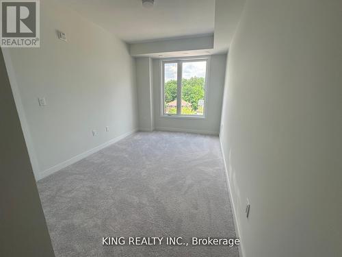 15 - 3566 Colonial Drive, Mississauga, ON - Indoor Photo Showing Other Room