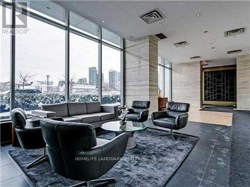 G17 - 26 Capreol Court, Toronto, ON - Indoor